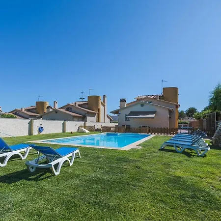 Neus Bara, Jardin Y Piscina Privada Holiday home Roda de Bera
