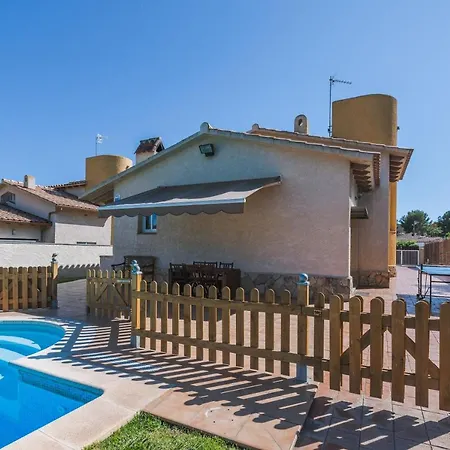 Дом отдыха Casa Neus Bara Рода-де-Бара