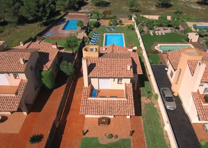 Casa Neus Bara Дом отдыха *